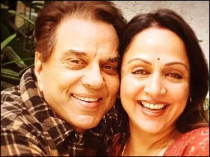 Dharmendra Hema Malini Wedding: इस्लाम कबूल कर धर्मेंद्र ने हेमा मालिनी से किया था निकाह, इस मजबूरी की वजह से लिया था ये बड़ा फैसला when Dharmendra converted to islam to get married hema malini Dharmendra Hema Malini Wedding: इस्लाम कबूल कर धर्मेंद्र ने हेमा मालिनी से किया था निकाह, इस मजबूरी की वजह से लिया था ये बड़ा फैसला