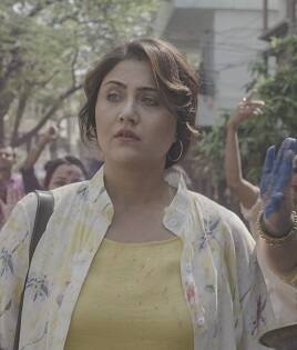 গৃহবধূর গল্পে স্বস্তিকা, সঙ্গে সোহম
