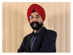 RS Sodhi Accident: अमूल के एमडी आरएस सोढ़ी सड़क हादसे का शिकार, डिवाइडर से टकराने के बाद पलटी कार