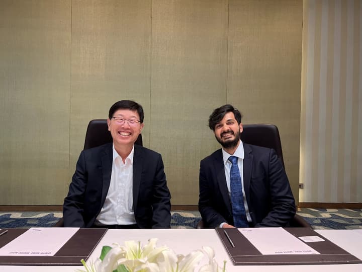 Foxconn Chairman, Vedanta semiconductor head discuss plant location Foxconn, Vedanta Top Executives Discuss Next Steps For Semiconductor Manufacturing In India Foxconn, Vedanta Top Executives Discuss Next Steps For Semiconductor Manufacturing In India
