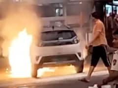 देशातील सर्वाधिक विक्री होणाऱ्या इलेक्ट्रिक कारमध्ये लागली आग, कंपनीने म्हटलं...