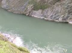 Bageshwar News: सरयू नदी में नहाते वक्त किशोर की डूबने से मौत, NDRF की टीम ने शव को निकाला बाहर