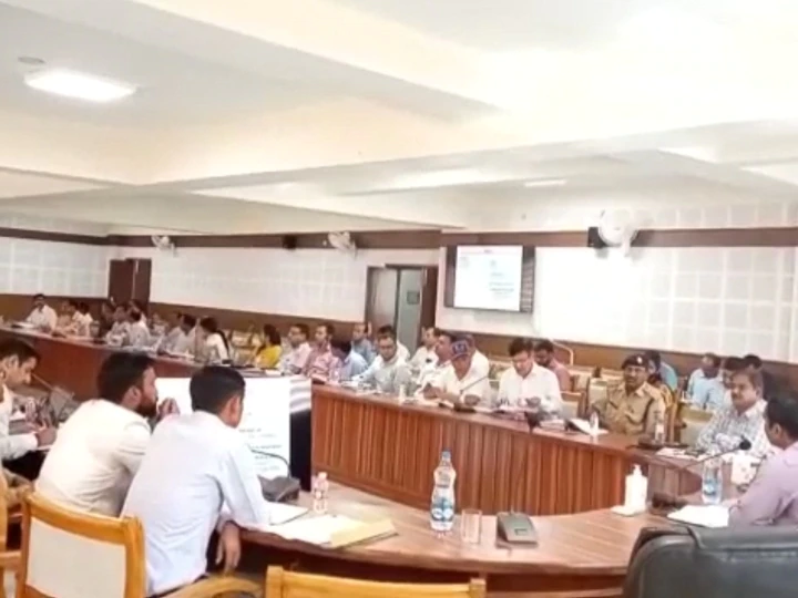 Pauri News: पौड़ी में मानूसन सीजन से निपटने के लिए प्रशासन ने बनाया खास प्लान, ऐसे खोली जाएंगी बाधित सड़कें