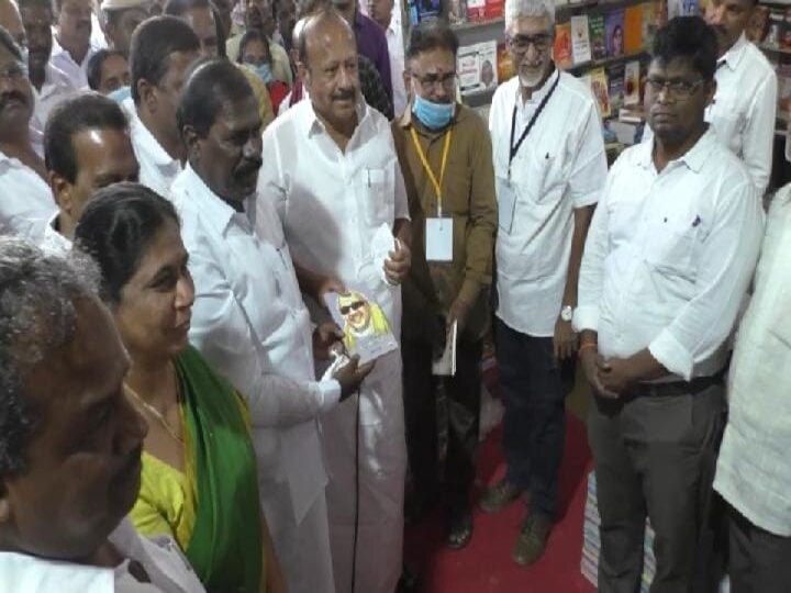 Dharmapuri Book Fair: ”படிப்பு மிக அவசியம்; இன்றைய தலைமுறையினர் வாசிப்பை அதிகப்படுத்துங்கள்” - அமைச்சர் பன்னீர்செல்வம்