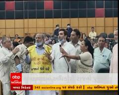 અમદાવાદમાં અધિકારી રાજનો પુરાવો, કાઉંસિલર હાજી સિમેન્ટવાલા થયા ભાવુક