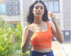 સલમાનની હીરોઇને રેડ આઉટફિટમાં બતાવી કાતિલ અદાઓ, માત્ર એક જ ફિલ્મથી રાતોરાત બની ગઇ હતી સ્ટાર............