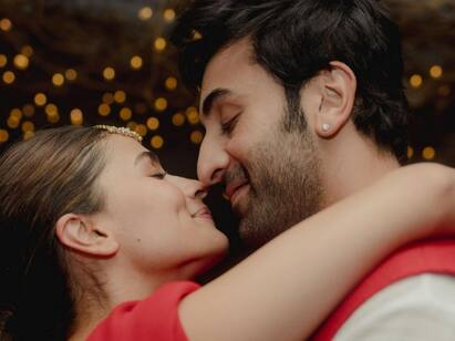 When Ranbir Kapoor said he wished to have kids in his 20s, tattoo their names Ranbir Kapoor: நம்பர் எட்டு.. குழந்தையின் பெயர்.. டாட்டூ ரகசியம் சொன்ன ரன்பீர் கபூர்!