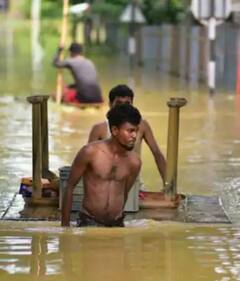 Photo : आसाममध्ये आत्तापर्यंत पुरामुळं 108 जणांचा मृत्यू