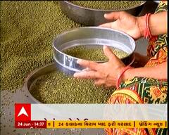 જગન્નાથની રથયાત્રામાં પ્રસાદરૂપે અપાતા મગને કરાયા સાફ