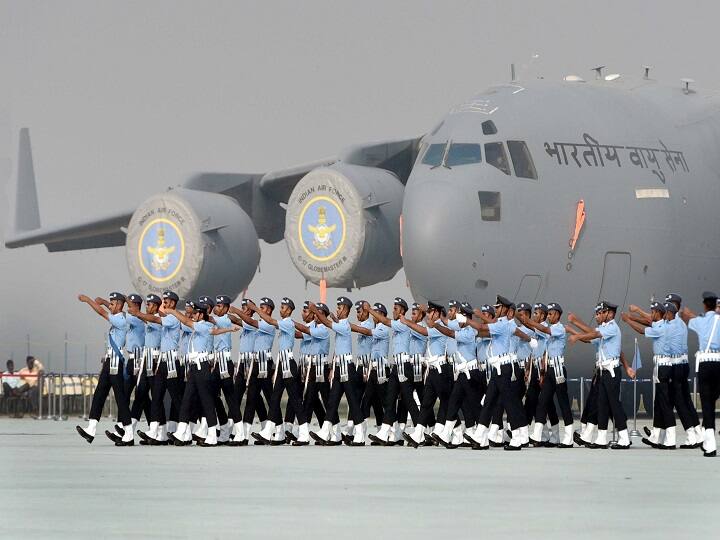 IAF Agniveer Recruitment More Than 94 Thousand Candidate Apply To Become Vayu Agniveer In Air Force IAF Agniveer Recruitment: અગ્નિપથના વિરોધ વચ્ચે વાયુસેનામાં ભરતી માટે યુવાનો આકર્ષાયા, 3 દિવસમાં આટલા ફોર્મ ભરાયા
