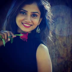 Guppedantha Manasu Raksha Gowda: రిషి దగ్గర ప్రేమపాఠాలు నేర్చుకుంటున్న వసు బ్యూటిఫుల్ పిక్స్