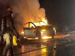 Electric Vehicles vs Fuel Vehicles: ఈవీల్లో కన్నా పెట్రో వాహనాల్లోనే ఎక్కువగా మంటలొస్తాయట, ఎందుకంటే?