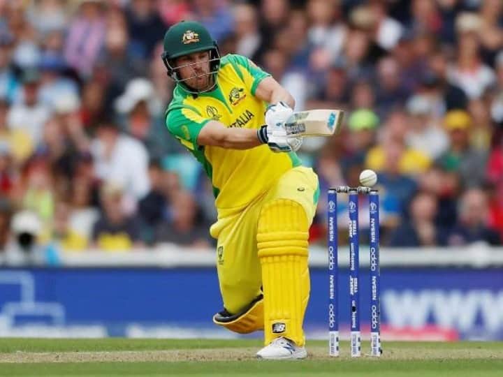 Sri Lanka vs Australia aaron finch Most ducks for Australia as Captain in ODI Colombo SL vs AUS 5th ODI: आरोन फिंच ने पोंटिंग-वॉ की लिस्ट में बनाई जगह, अपने नाम कर लिया यह शर्मनाक रिकॉर्ड