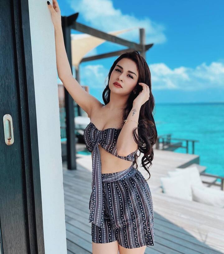 टीवी की पॉपुलर एक्ट्रेस में अवनीत कौर की गिनती होती है. अवनीत अपने किलर लुक और सिजलिंग अवतार से फैंस को दीवाना बनाने में कोई कमी नहीं छोड़ती हैं. एक बार फिर से ऐसा ही कुछ देखने को मिल रहा है.