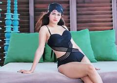 Avneet Kaurનો બિકીનીમાં જલવો, સ્ટનિંગ તસવીરો જોઇને ફેન્સ પણ થયા દિવાના, જુઓ........