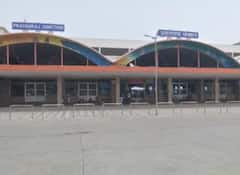 Prayagraj News: प्रयागराज रेलवे स्टेशन के कायाकल्प की तैयारी तेज, वर्ल्ड क्लास एयरपोर्ट जैसी सुविधाओं से होगा लैस