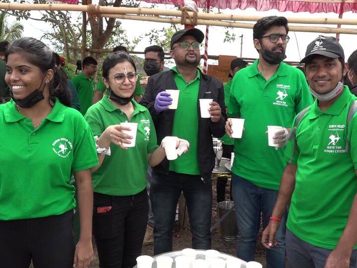 संत ज्ञानेश्वर महारांजाच्या पालखीचा प्रवास आज वारीतील सर्वात अवघड भाग असणाऱ्या दिवे घाटातून होत आहे.