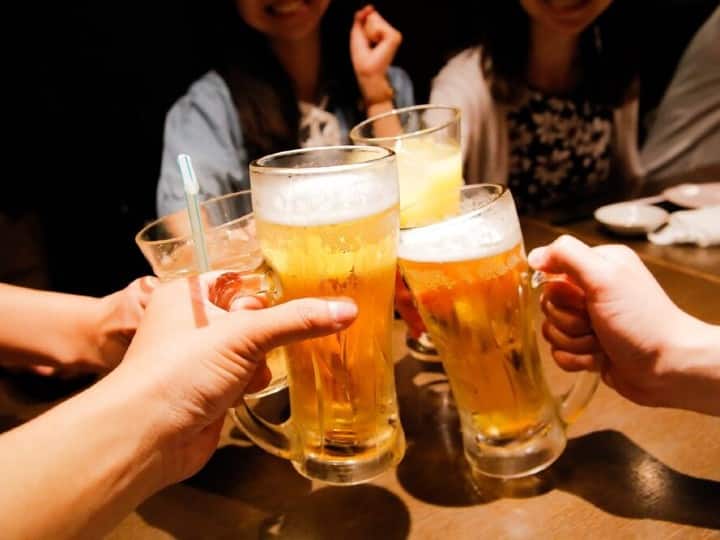 How Much Alcohol Will Damage Your Liver How Much Alcohol Does It Take To Damage Your Liver Lifestyle Tips: स्वस्थ रहना है तो सिर्फ इतनी मात्रा में करें शराब का सेवन