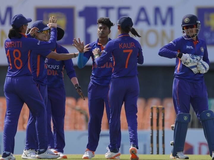 India Women won by 5 wickets against sri lanka women 2nd T20I Dambulla indw won series INDW vs SLW: दूसरे टी20 में जीत के साथ ही टीम इंडिया का सीरीज पर कब्जा, दाम्बुला में 5 विकेट से हासिल की जीत
