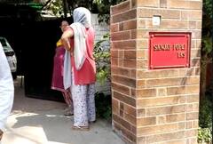 ਵੱਡੀ ਖਬਰ ! ਪੰਜਾਬ ਦੇ ਆਈਏਐਸ ਸੰਜੇ ਪੋਪਲੀ ਦੇ ਬੇਟੇ ਕਾਰਤਿਕ ਨੇ ਖੁਦ ਨੂੰ ਮਾਰੀ ਗੋਲੀ