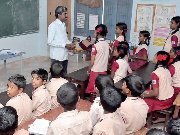 Tamilnadu School staff Vacancies are a cause for concern; What to do with lakhs of students- Educationist Confluence question Tamilnadu staff Vacancies: கவலை அளிக்கும் ஆசிரியர் காலிப்பணியிடங்கள்; மாணவர்கள் நிலை என்ன? - கல்வியாளர் சங்கமம்