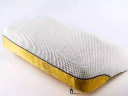 Worlds Most Expensive Pillow Costs a Staggering Rs 45 Lakh அடேங்கப்பா தலையணை! தூக்கத்துக்கு விலை ரூ.45 லட்சமா! அப்படி என்ன ஸ்பெஷல்?