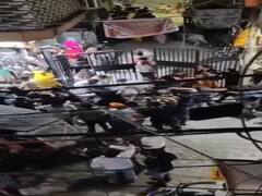 Delhi News: शराब दुकान के विरोध में महिलाओं और बाउंसरों के बीच हाथापाई, पुलिस से भी बदसलूकी, जानें पूरा मामला