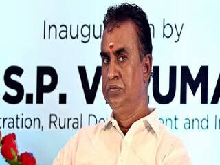 எஸ்.பி. வேலுமணிக்கு எதிரான ஊழல் புகாரில் சிக்கும் ஐஏஎஸ் அதிகாரிகள்? விரைவில்  விசாரணை!?