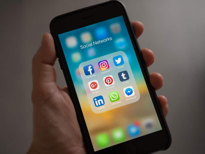 Delhi Crime News 6th class student shared obscene video in school whatsapp group in Delhi Delhi Crime News: छठी क्लास के छात्र ने व्हाट्सएप ग्रुप पर शेयर किया अश्लील वीडियो, प्रिंसिपल की शिकायत पर केस दर्ज