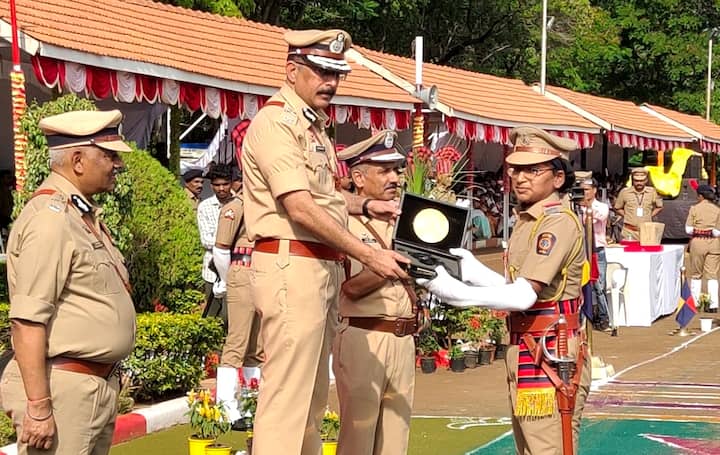 पोलीस उपनिरीक्षकांची १२०वी तुकडी राज्य पोलीस दलात दाखल.