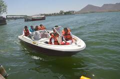 Udaipur Best Places to Visit: बारिश में घूमने जाने का है प्लान तो उदयपुर में ये जगहें आपके लिए रहेंगी बेस्ट, देखें तस्वीरें