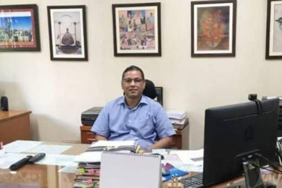 Intelligence Bureau : तपन कुमार डेका इंटेलिजन्स ब्युरोचे प्रमुख, रॉ चीफ सामंत यांना एक वर्षाची मुदतवाढ Intelligence Bureau : तपन कुमार डेका इंटेलिजन्स ब्युरोचे प्रमुख, रॉ चीफ सामंत यांना एक वर्षाची मुदतवाढ