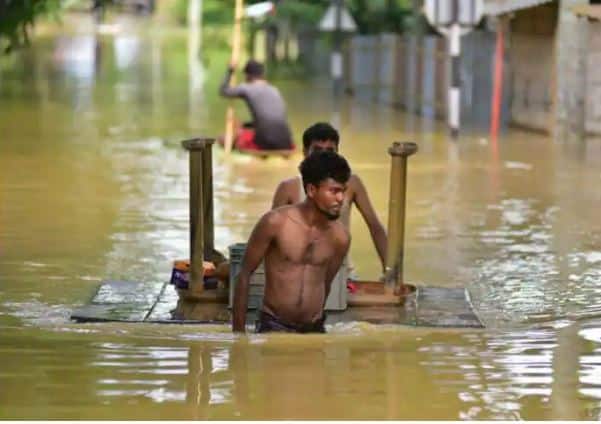 Assam Floods 10 killed in last 24 hours due to floods and landslides Assam Flood : ਅਸਮ 'ਚ ਹੜ੍ਹ ਕਾਰਨ ਸਥਿਤੀ ਗੰਭੀਰ, ਇਸ ਸਾਲ ਮਰਨ ਵਾਲਿਆਂ ਦੀ ਗਿਣਤੀ 117 ਤੱਕ ਪਹੁੰਚੀ