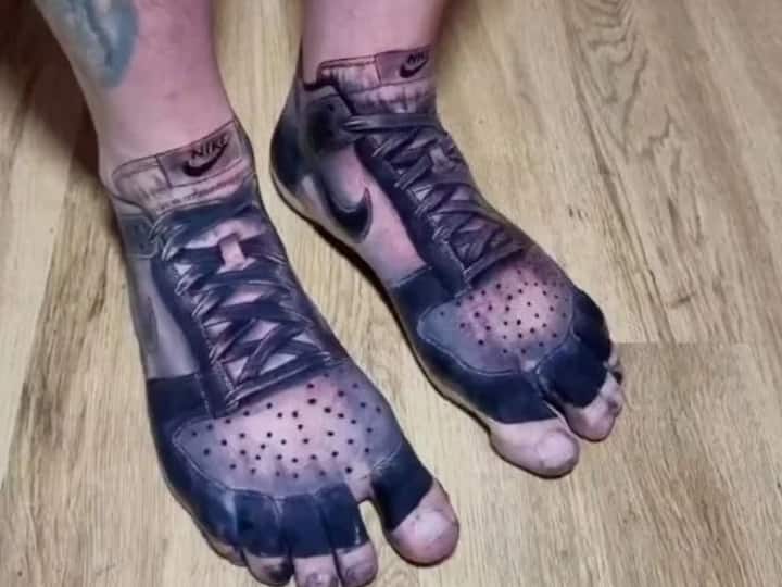 Man Tattooed Pair of Sneakers Permanently on His Feet లేజీ ఫెలో, చెప్పులేసుకోడానికి బద్దకమేసి ఏం చేశాడో చూడండి