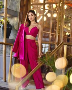 Bigg Boss की एक्स कंटेस्टेंट Donal Bisht ने अपने गॉर्जियस लुक से बढ़ाया इंटरनेट का तापमान, किलर लुक देख फैंस हुए मदहोश