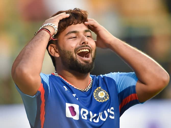 Danish Kaneria You Tube Rishabh Pant Has To Improve Fitness, Rohit Sharma  Too Isn't Very Fit: Ex-Pakistan Spinner