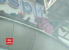 Live Rescue : અમદાવાદમાં દેવ કોમ્પ્લેક્ષના ત્રીજા માળે લાગી ભીષણ આગ, મહિલા-બાળકોનું કરાયું રેસ્ક્યૂ