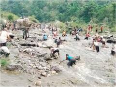 Mussoorie: मछली पकड़ने वाले अनूठे 'मौण मेले' की दो साल बाद शुरुआत, पढ़ें - क्यों खास है यहां की परंपरा?