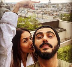 Arjun-Malaika Pics: ਆਈਫਲ ਟਾਵਰ ਦੇ ਸਾਹਮਣੇ ਰੋਮਾਂਟਿਕ ਹੋਏ ਅਰਜੁਨ ਕਪੂਰ ਤੇ ਮਲਾਇਕਾ ਅਰੋੜਾ, ਸਾਹਮਣੇ ਆਈਆਂ ਤਸਵੀਰਾਂ