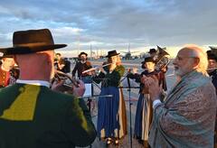 PM Modi Germany Visit: જર્મનીમાં ભારતીયોએ કર્યું પીએમ મોદીનું ભવ્ય સ્વાગત, જુઓ તસવીરો