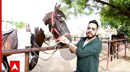 Behind the scenes of Mika Ka Swayamvar, rides horse with contestants | SBS Originals