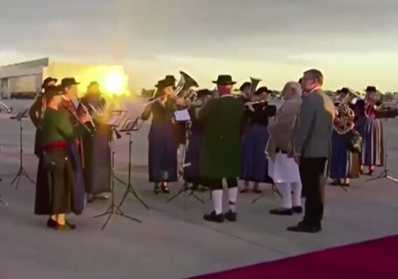 PM Modi G7 Summit: जर्मनी में पीएम मोदी का हुआ Musical Welcome