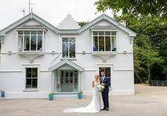 Photos: ભારત વિરુદ્ધ સીરિઝ અગાઉ આયરલેન્ડના કેપ્ટને કર્યા લગ્ન, વાઇફ છે હોકી પ્લેયર