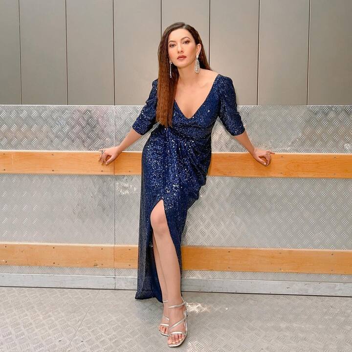 एक्ट्रेस गौहर खान (Gauahar Khan) अपनी दमदार पर्सनैलिटी के लिए मशहूर हैं और इसलिए उन्हें ‘बिग बॉस 7’ का खिताब मिला था. गौहर एक टैलेंटेड एक्ट्रेस हैं, लेकिन वह भी इंटिमेट सींस से खुद को दूर रखती हैं. उन्होंने कहा था कि, वह पर्दे पर किसिंग का कोई भी इंटिमेट सीन करने के लिए कभी राजी नहीं होंगी.