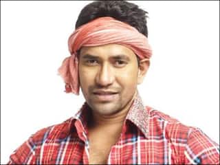 Nirahua Success Story: ये है वो फिल्म जिसने दिनेश लाल यादव को बना दिया स्टार, अब निरहुआ के नाम से लोगों के दिलों पर करते हैं राज