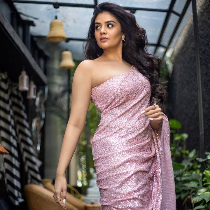 శ్రీముఖి అందమైన ఫోటోలు  -Image Credit:Sreemukhi/Instagram