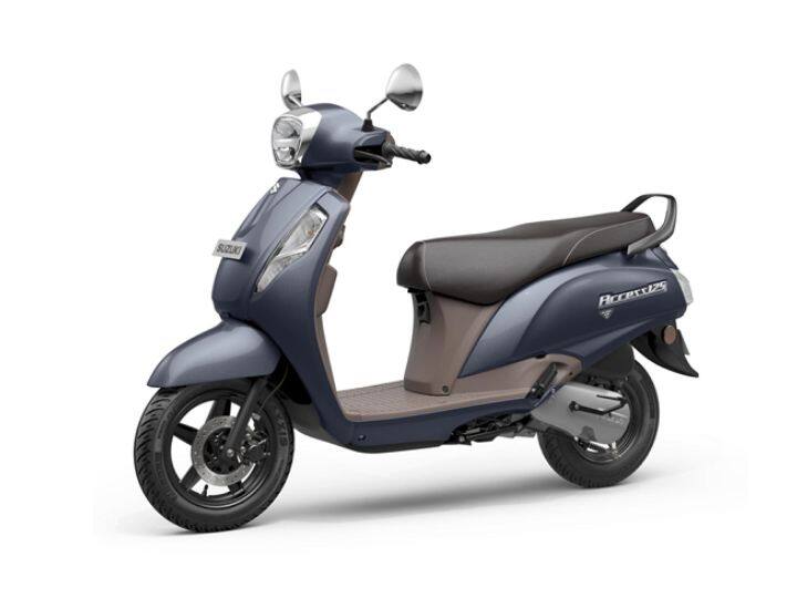 या यादीतील तिसरी स्कूटर TVS NTORQ 125 आहे. ही खूप चांगल्या फीचर्ससह येते. सर्वात महत्त्वाच्या फीचर्समध्ये याच्या ड्युअल-स्क्रीन सेटअपचा समावेश आहे, ज्यामध्ये एलसीडी आणि टीएफटी स्क्रीन आहे. यासोबतच कंपनीची पेटंट TVS SmartXonnect सिस्टीम देखील यामध्ये आहे.