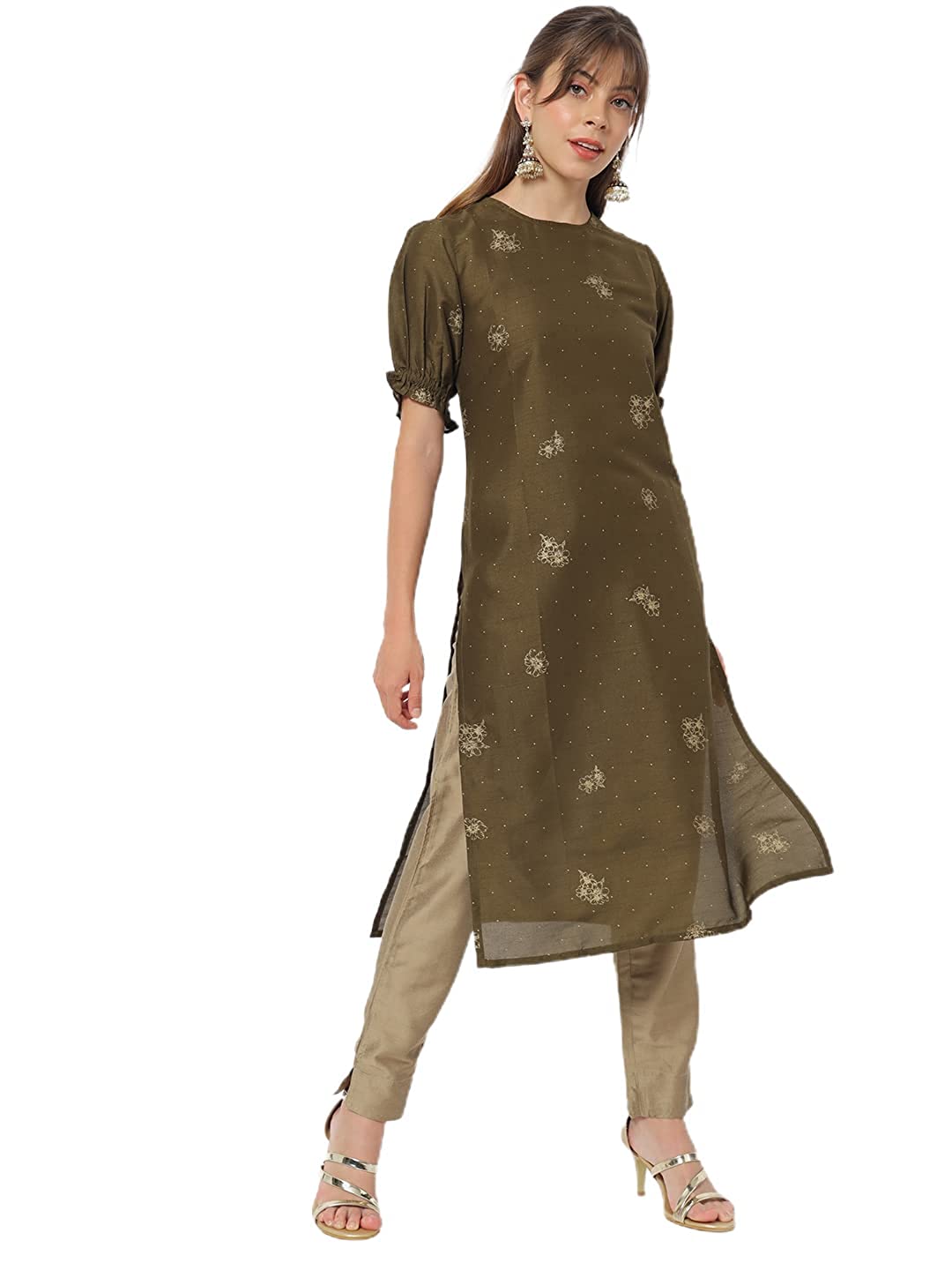 Women Kurta Set: लेडीज के लिये आयी है ये डील, सिर्फ हजार रुपये में खरीदें शानदार सूट सेट