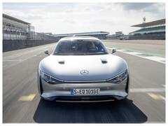 गजब: बिना पेट्रोल के 1202 KM चलकर इस गाड़ी ने बनाया रिकॉर्ड, जानकर सब हैरान