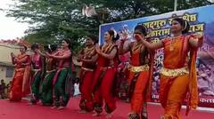 Ashadhi Wari PHOTO : लावणी कलाकारांकडून चौफुल्यावर वारकऱ्यांची अनोखी सेवा